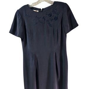 Women’s vintage Talbots Petites navy blue 100% silk dress size 4